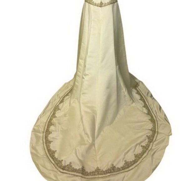 Herawhite Ivory Crystal Silver Embroidered Strapless Wedding Gown - Picture 4 of 8